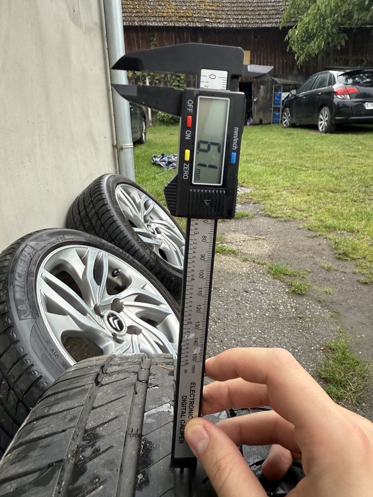 Koła felgi z oponami Citroen C4 DS4 4x108 17” 225/45