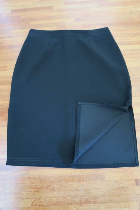 klasyczna czarna spódnica J&R do szkoły, pracy r.36!