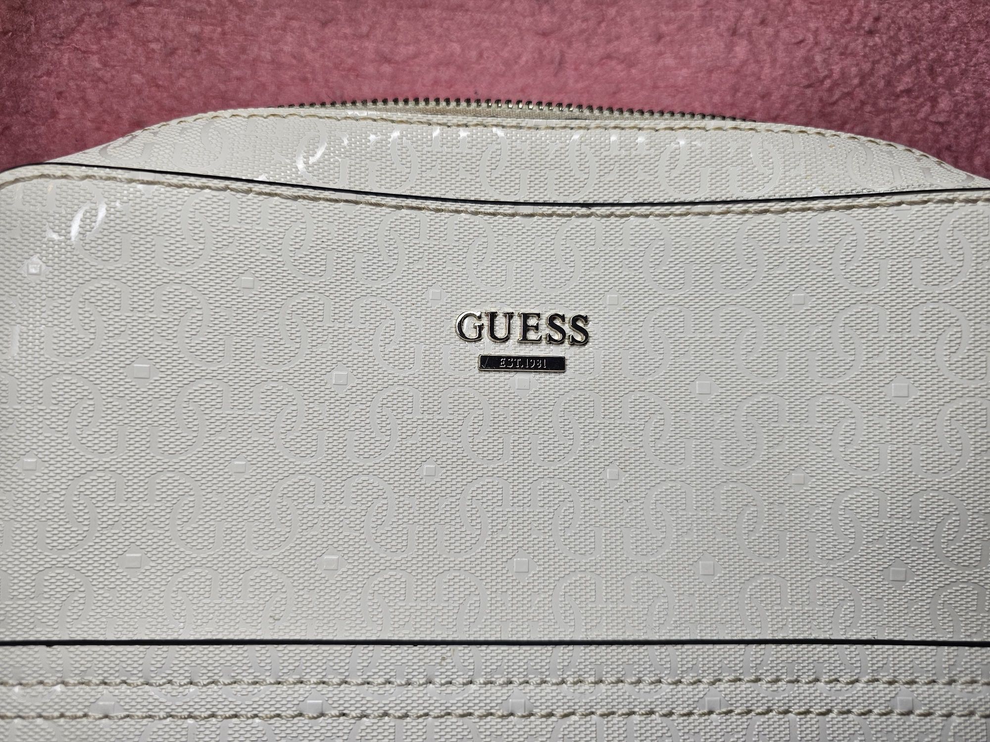 Torebka Guess crossbody