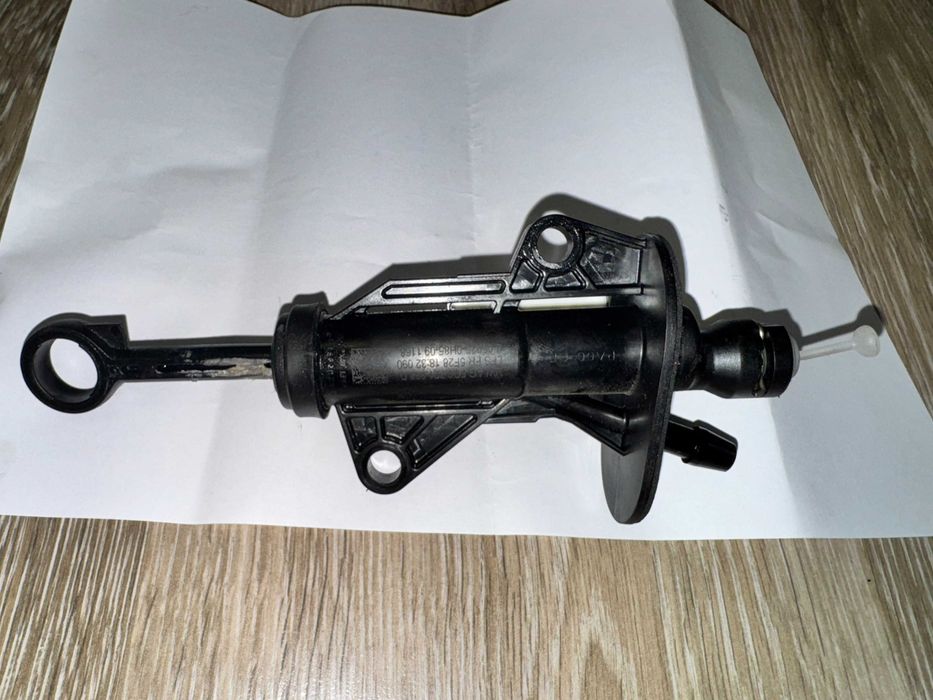 Головний циліндр щеплення, оригінал, Шкода А7, ВАГ, 500927810