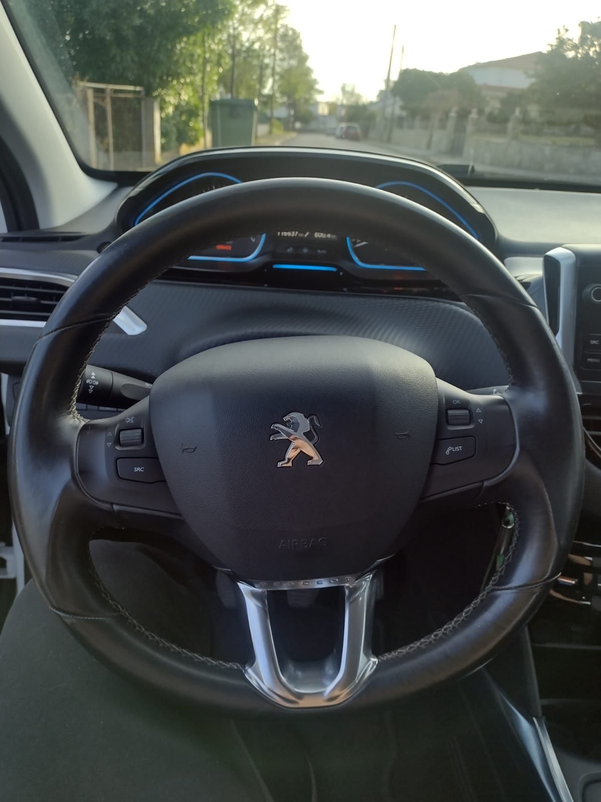 Peugeot 2008 1.2 PureTech Access