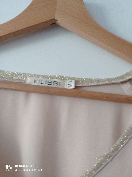 Sprzedam sukienkę beżowo-czarną firmy KILIBBI rozmiar M/L