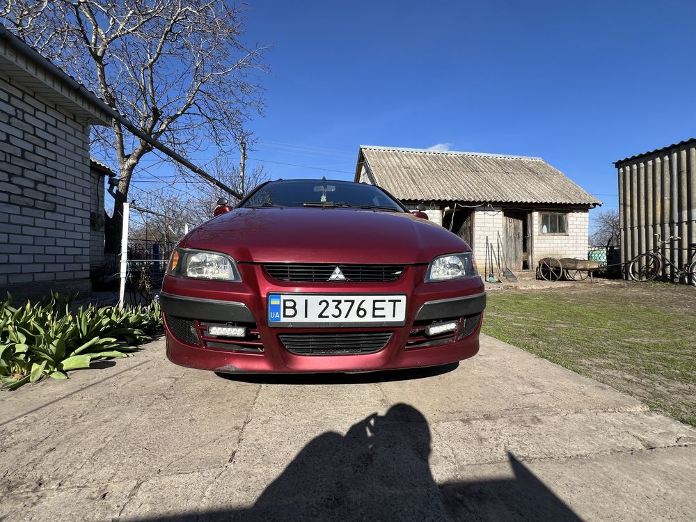 Mitsubishi Space Star 2003 року