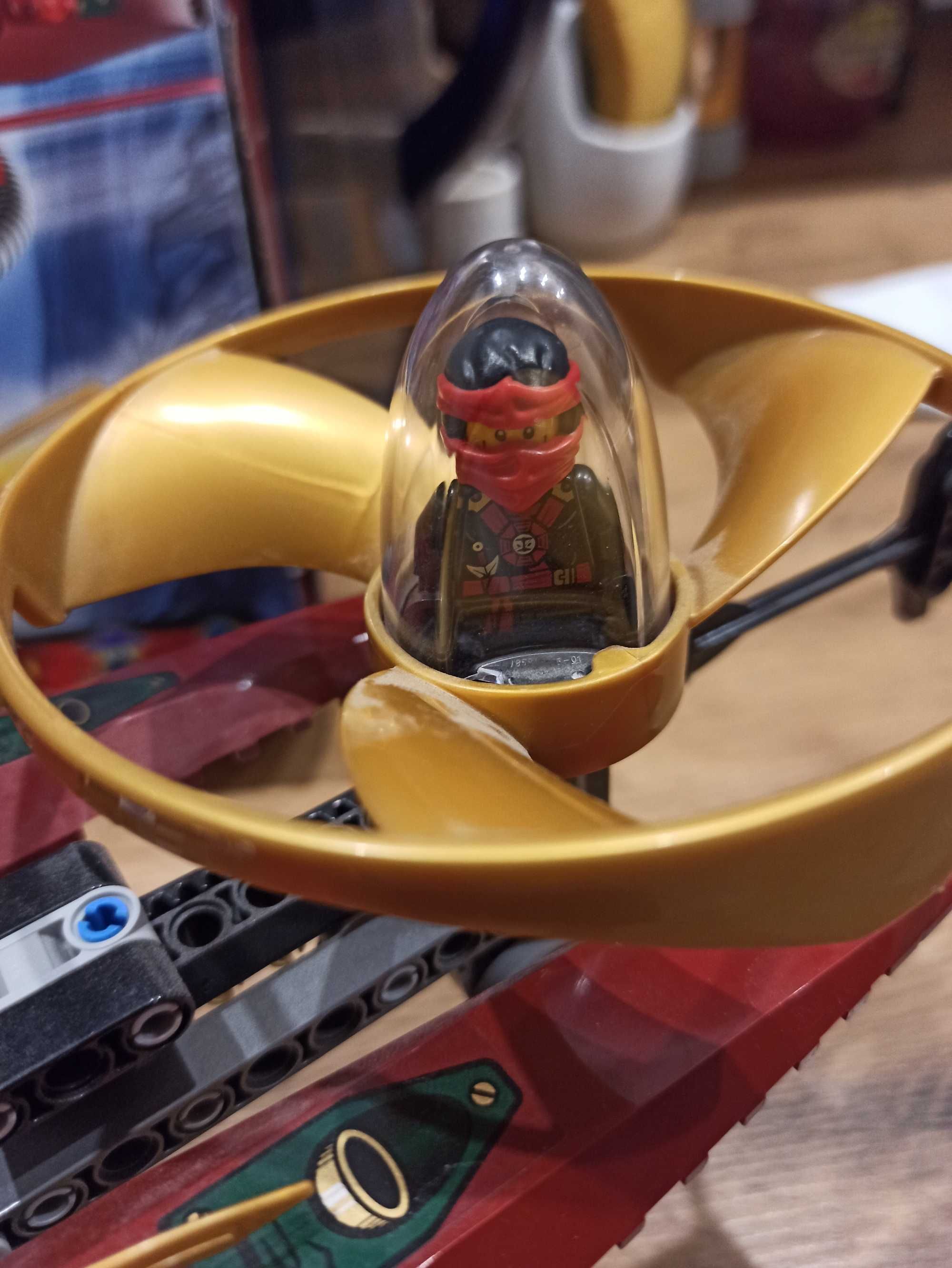 LEGO 70735 Ninjago Ronin R.E.X.