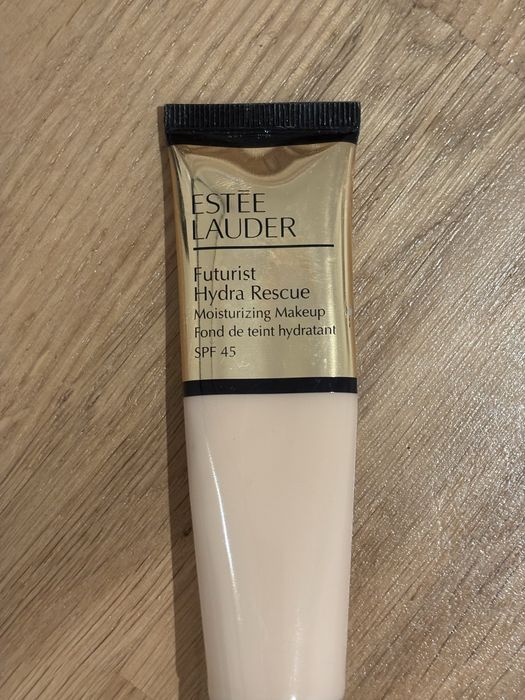 Podkład Estee Lauder Futurist Hydra Rescue, 1N0 porcelain