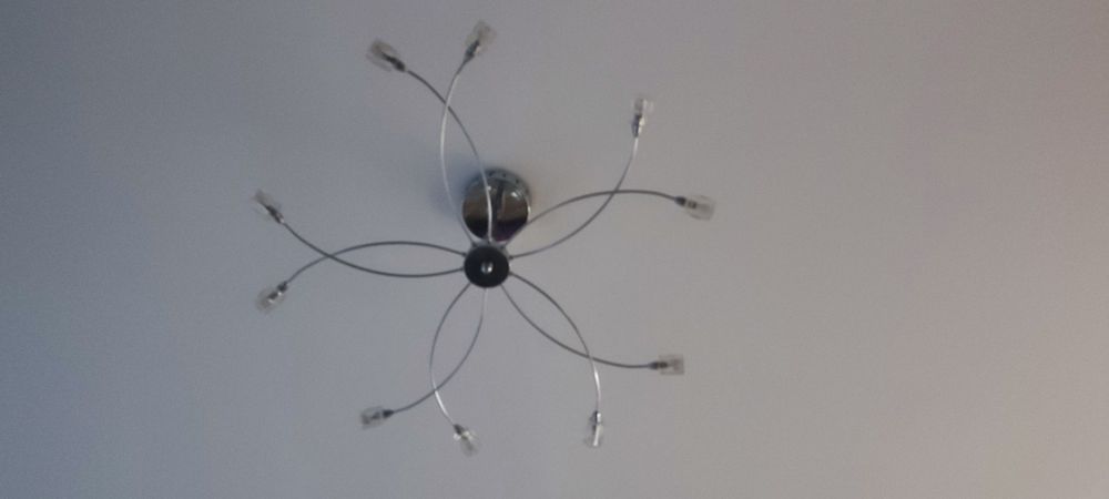 Lampa do salonu, dużego pokoju