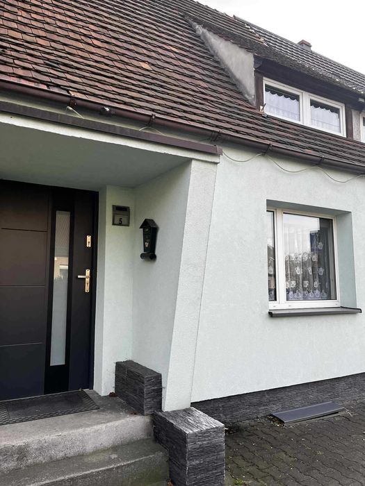 Dom w zabudowie szeregowej Łabędy