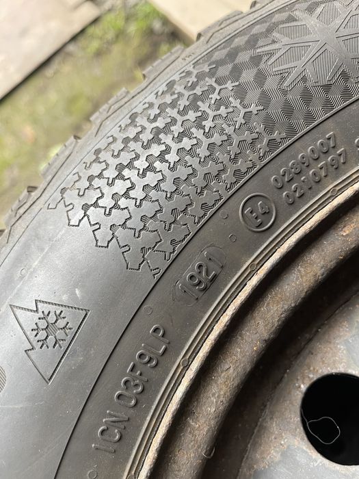 Зимова резина Continental R15