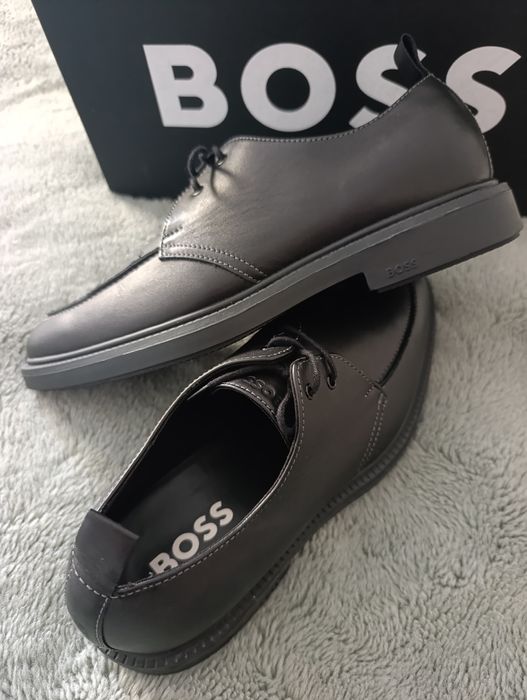 Sapatos tamanho 41 Hugo Boss