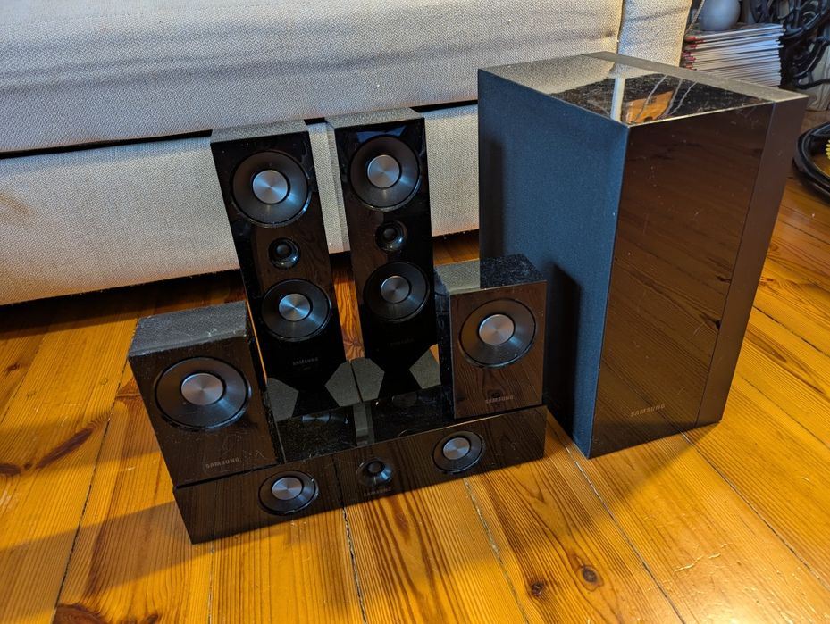Głośniki 5.1 Samsung HT-C6500 (bez amplitunera) - komplet