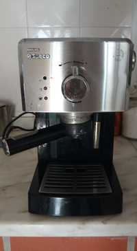 Máquina de café Philips saeco