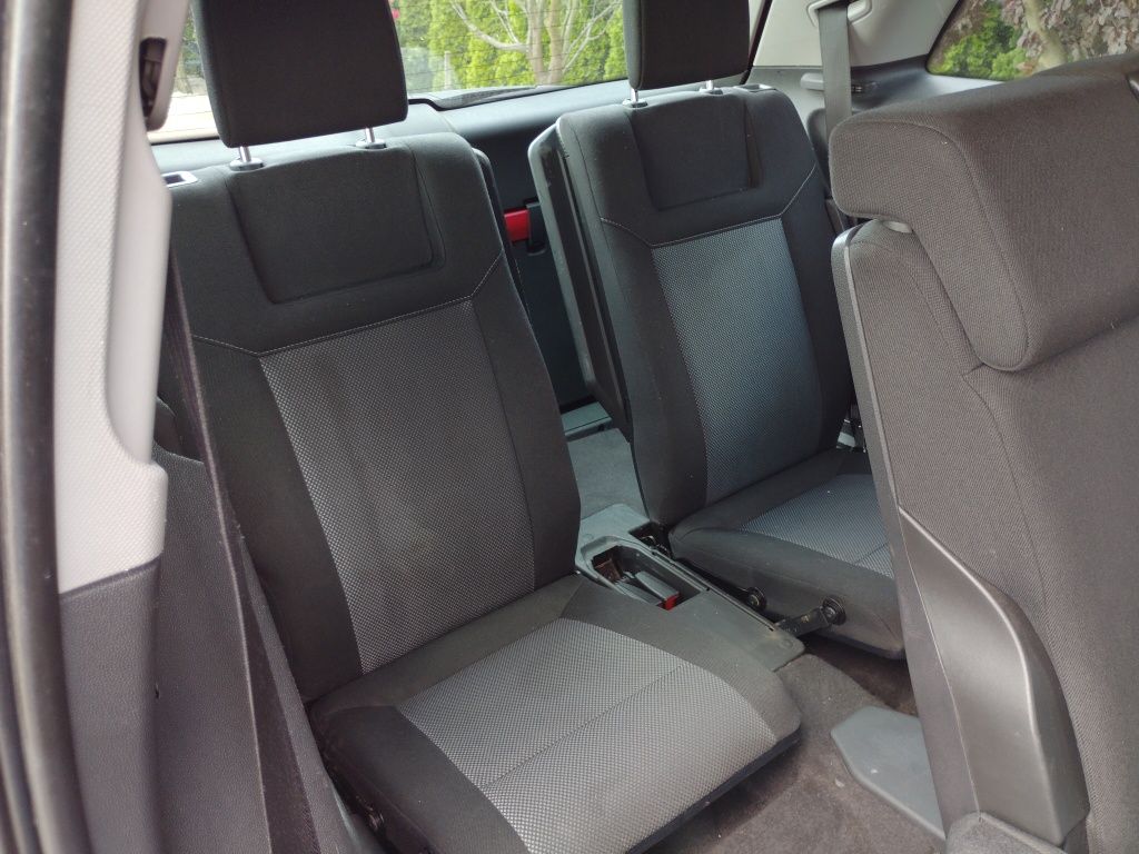 Opel Zafira B Lifting 2012r 1,6i 150KM 6-biegów Nawigacja Tempomat CNG