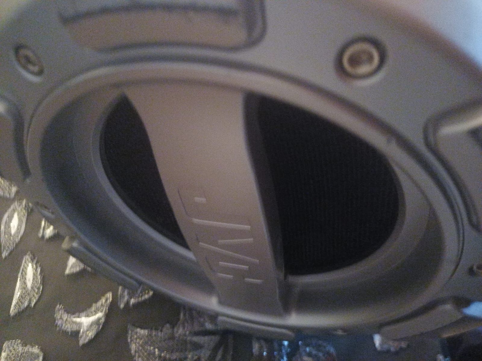Продам магнитолу JVC RV