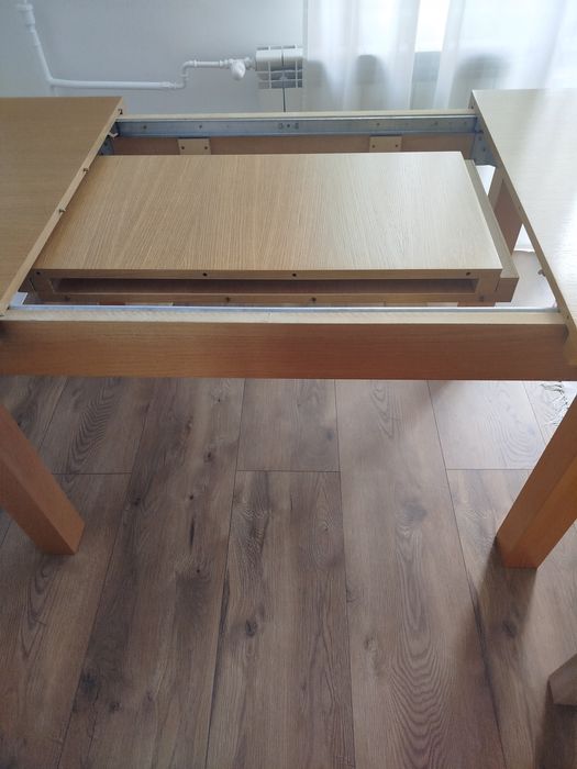 Stół rozkładany do salonu