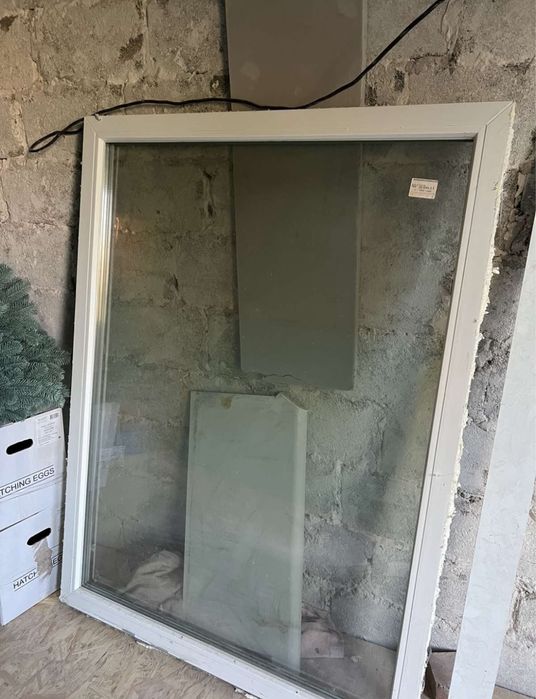 Продам вікно пластикове стан ногово
