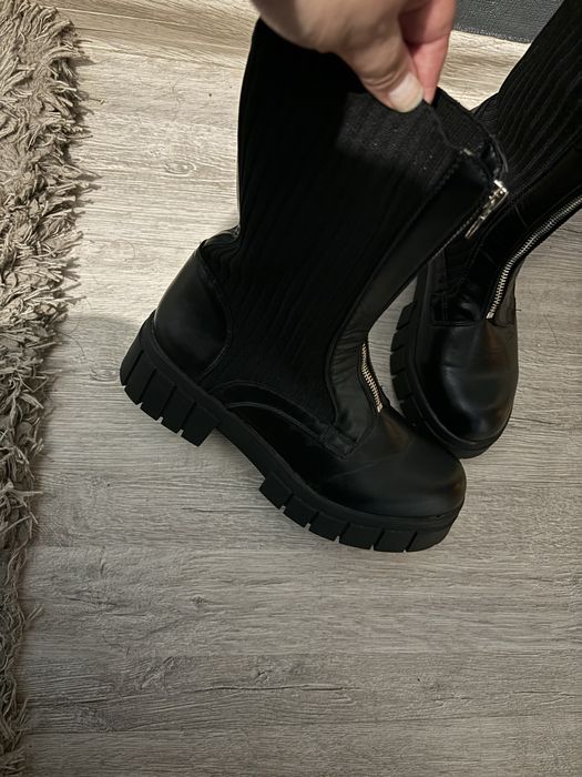 Czarne botki  rozm.40/41