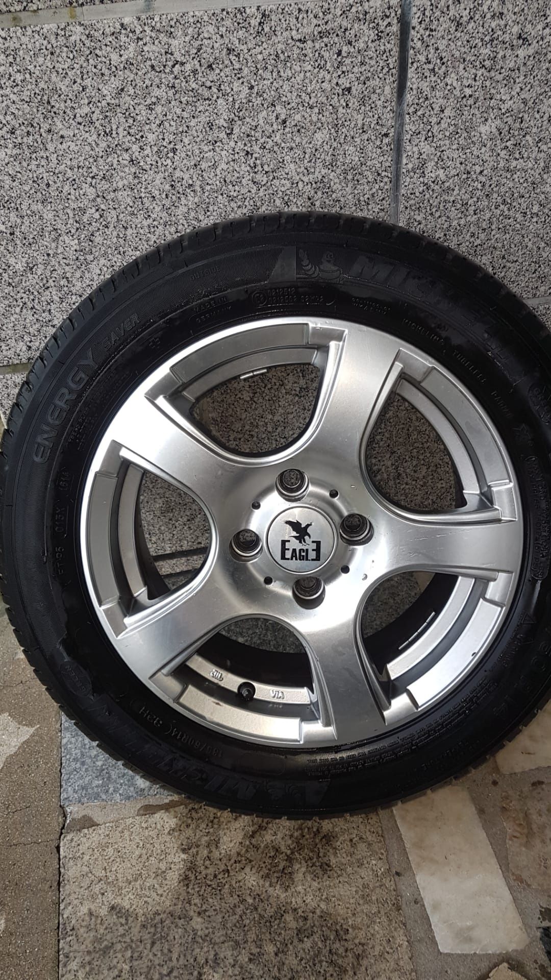 Jantes EAGLE com pneus novos