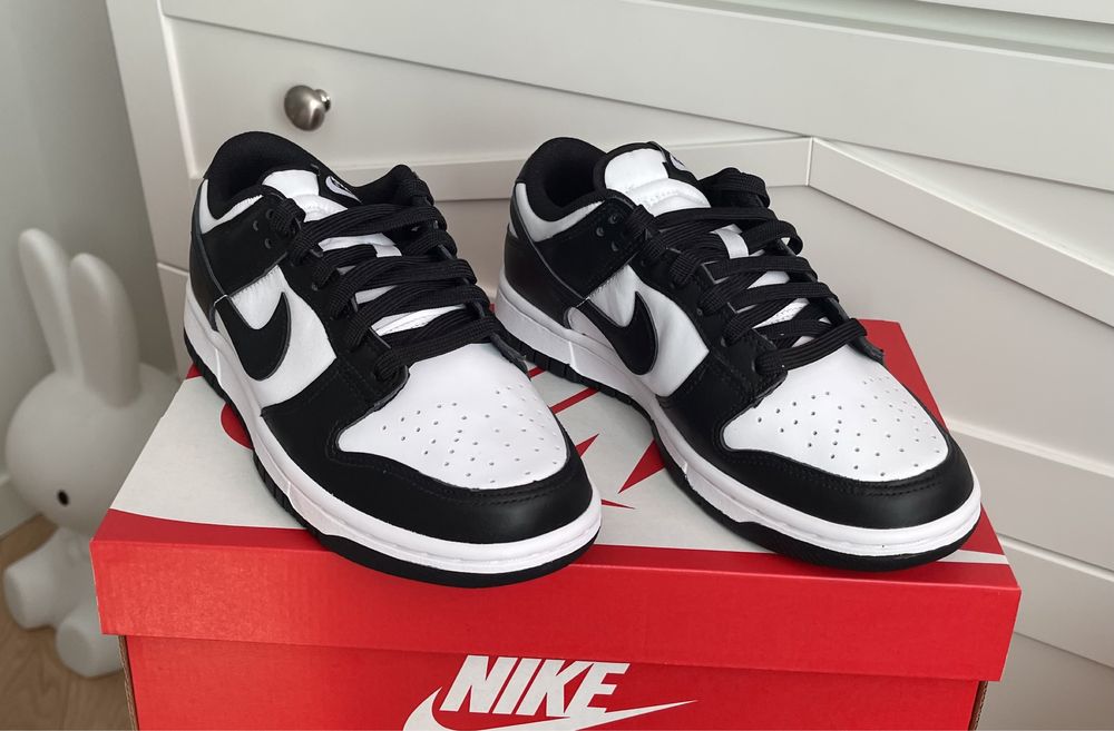 Buty Nike Dunk Low Black White Panda rozm. 38,5