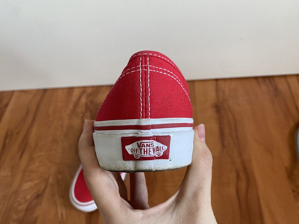 Nowe buty vans niskie trampki skateboard 40.5 czerwone