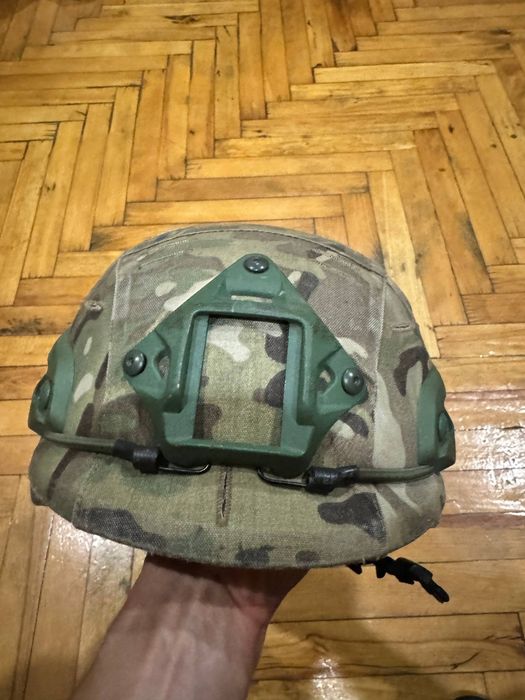 Шолом тактичний..