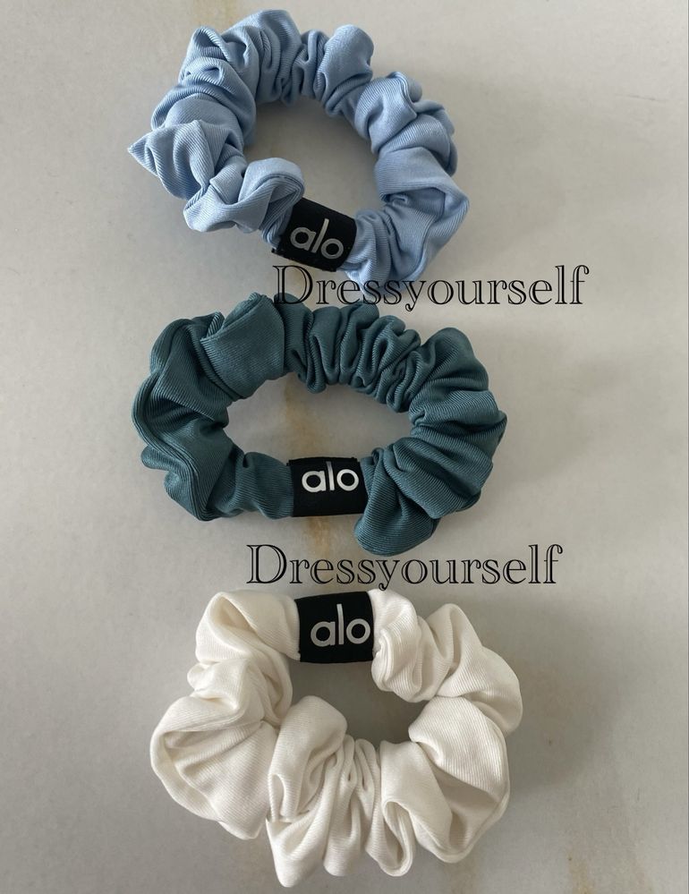 Alo Yoga zestaw gumek do włosów Fresh Mini Scrunchie blekit kremowy