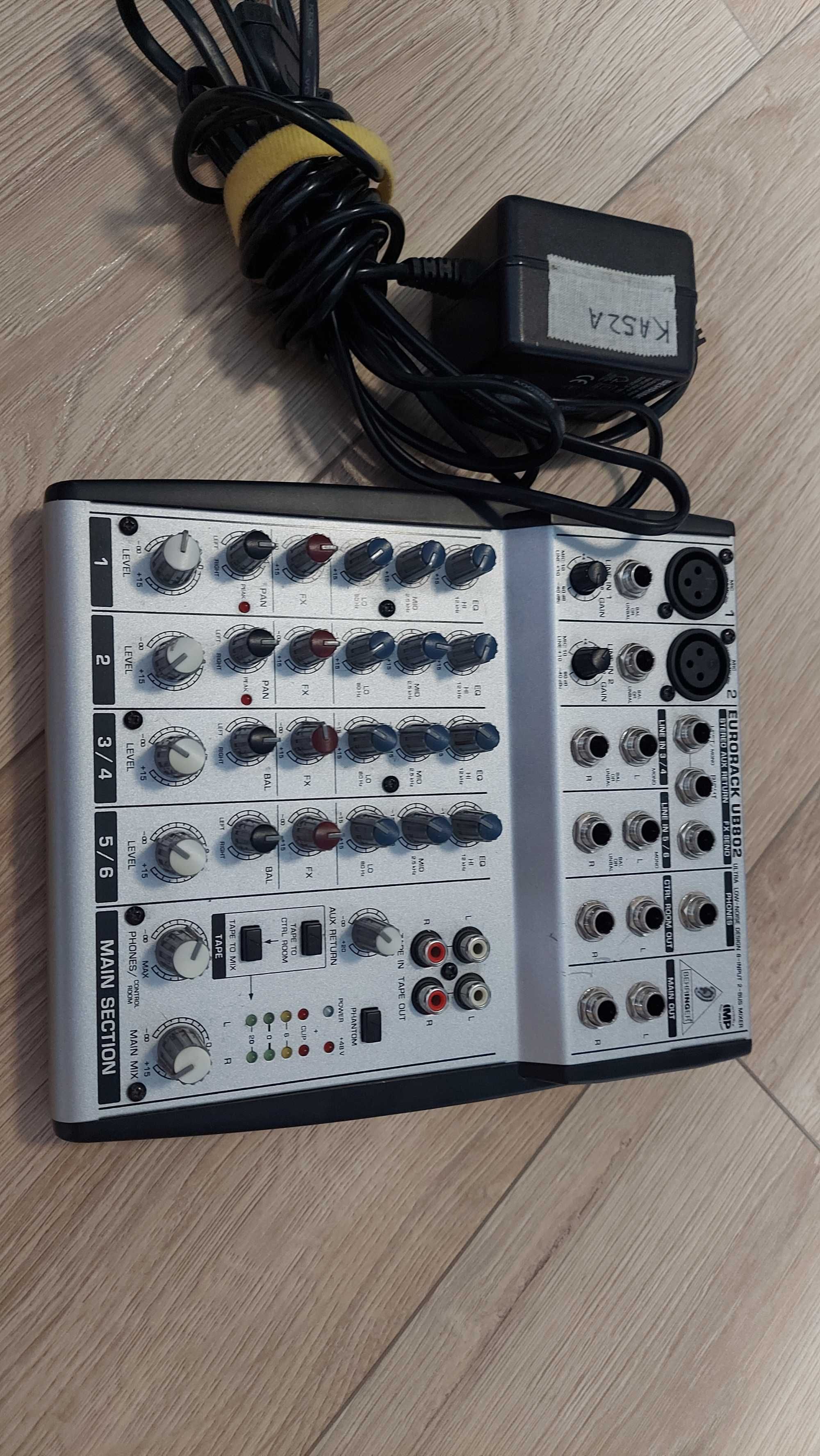 Behringer Eurorack UB802