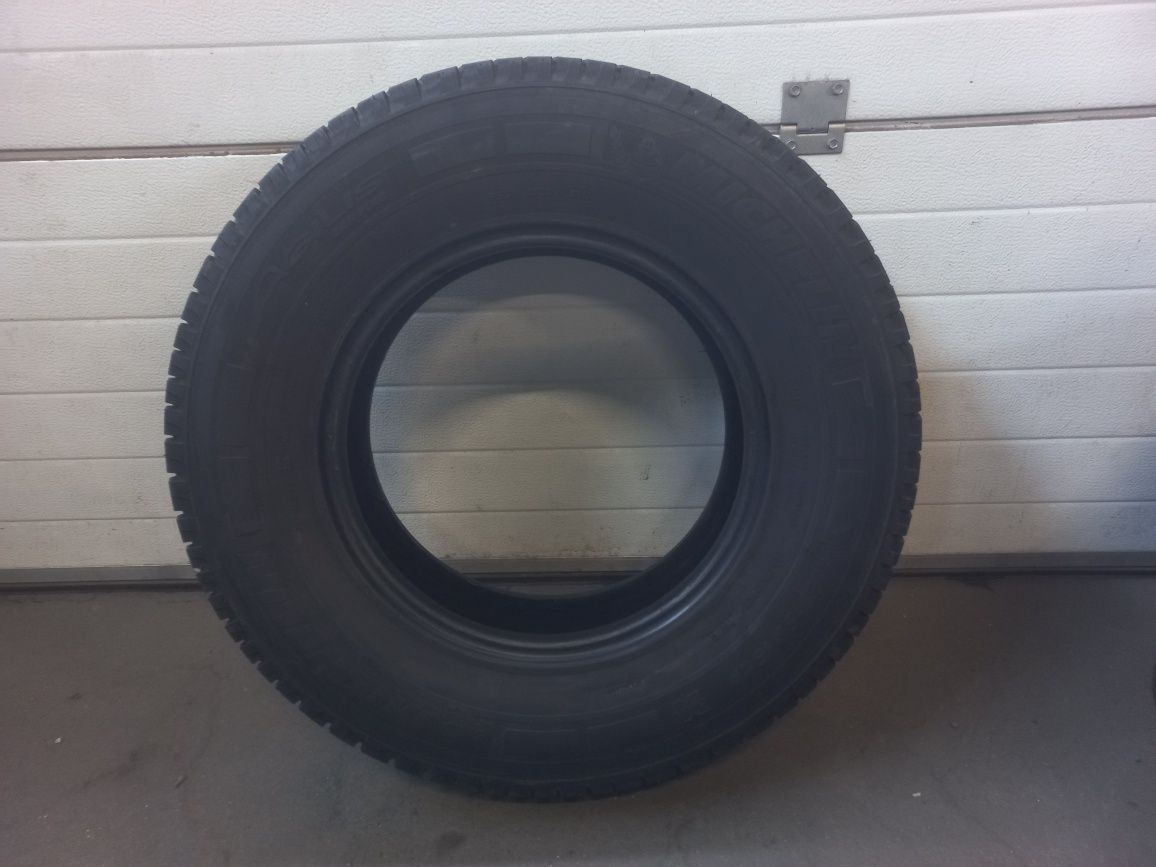 Opony letnie Michelin 225/75/16C 116Q