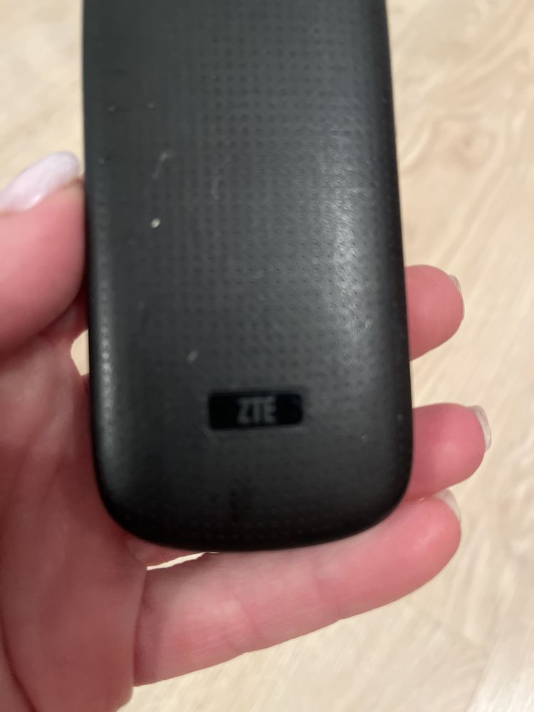 Продам телефон ZTE