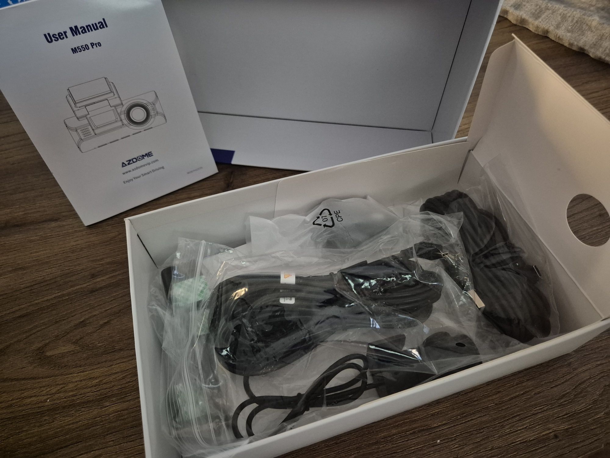 Dash Cam "AZDOME M550 Pro"