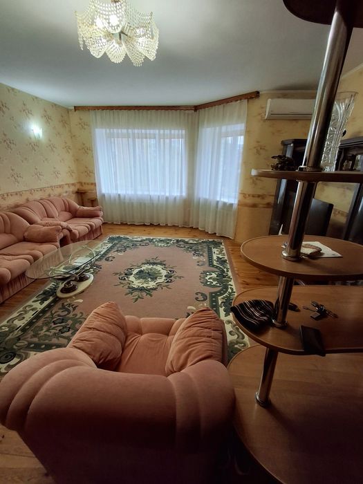 ЦЕНТР (Прогресс ) 90м2 Продам 3 ком