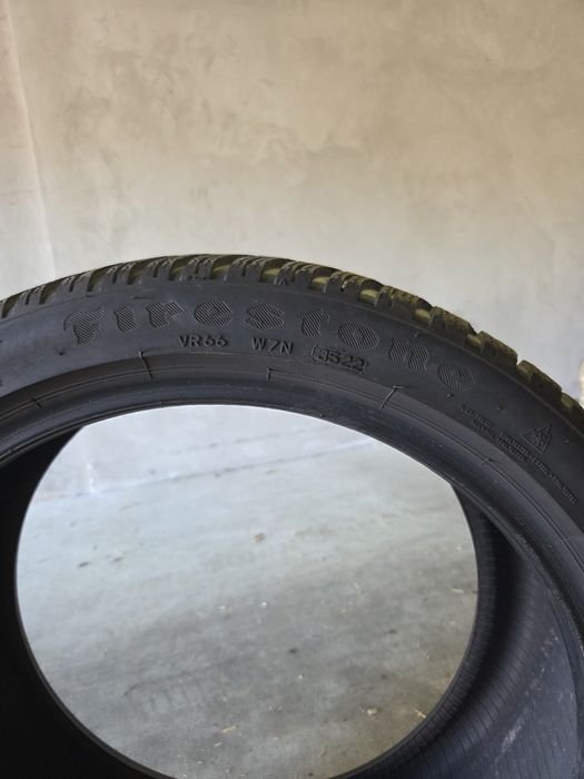 Opony zimowe Firestone Arivo 255/40 R19 245/40 R19