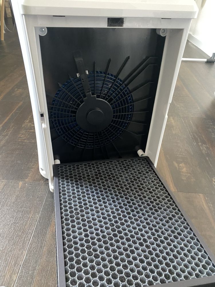 Oczyszczacz powietrza TCL TKJ400F