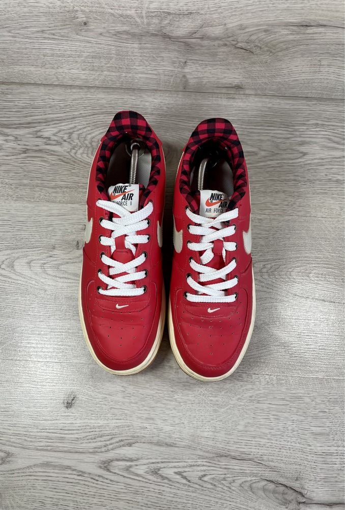 Nike Air Force Red кежуал кроси