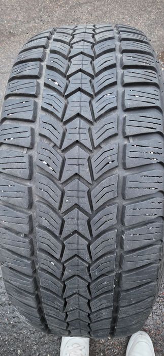 Зимові шини Debica 215/60/16