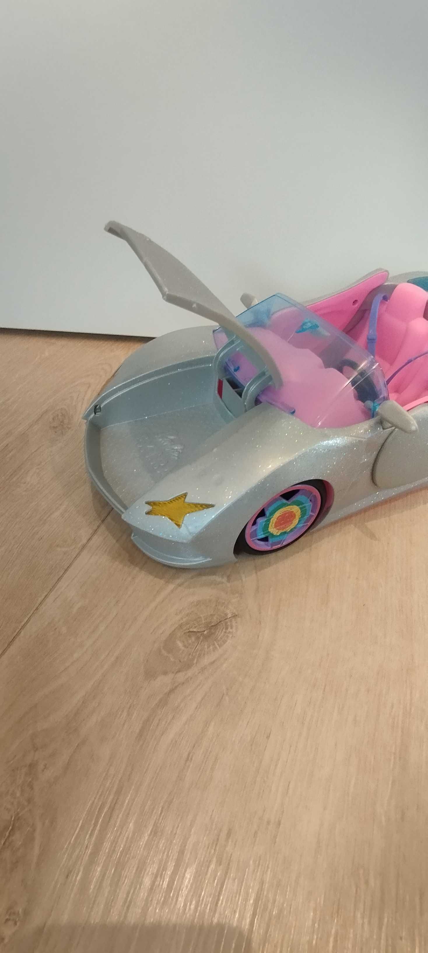 Srebrny kabriolet dla Barbie Mattel auto dla lalek