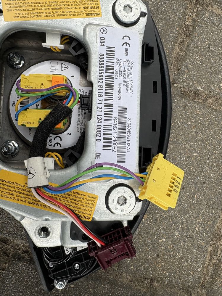 Zderzak, gwiazde na maske, grill oraz kierownica do mercedes w204