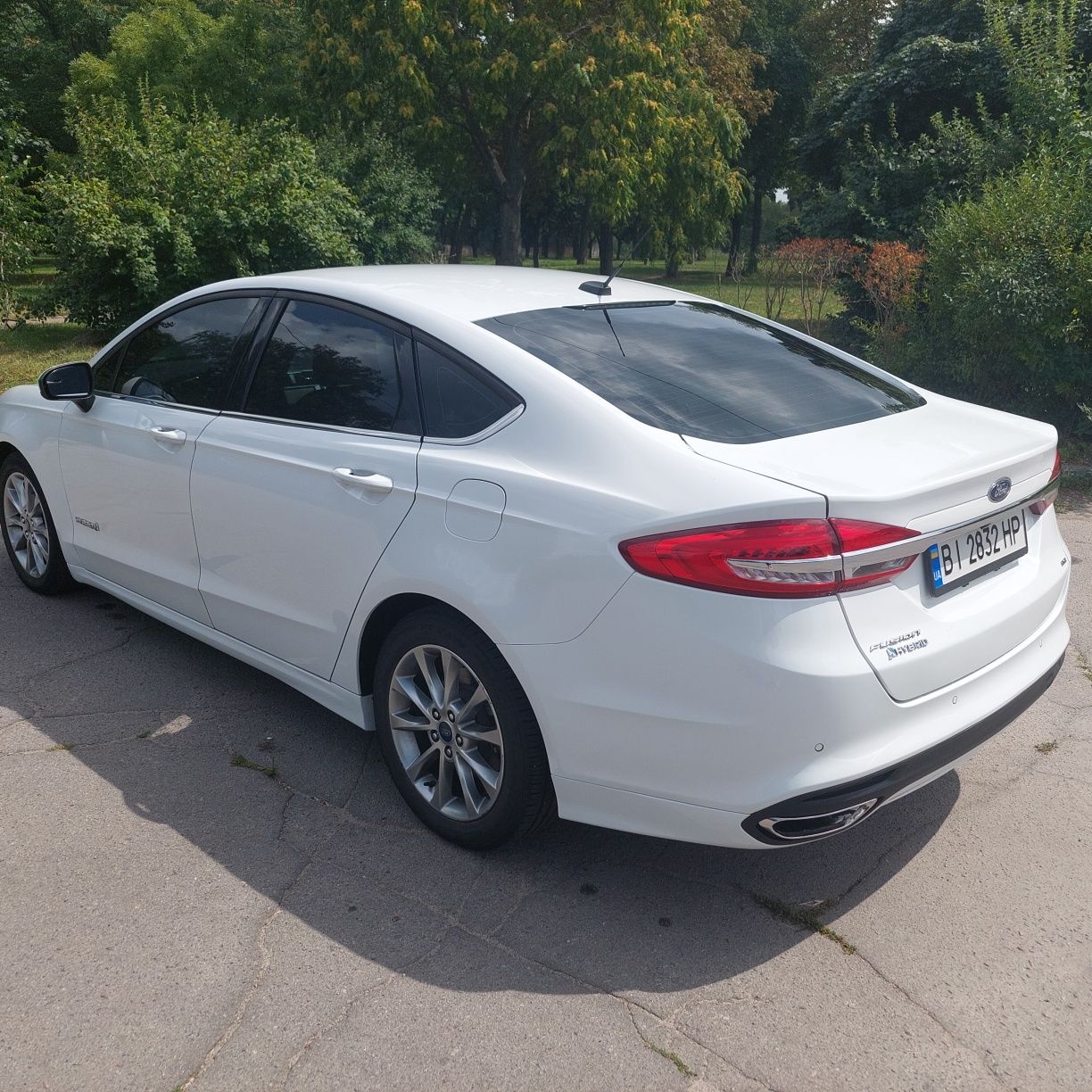 Продам ford fusion гібрид