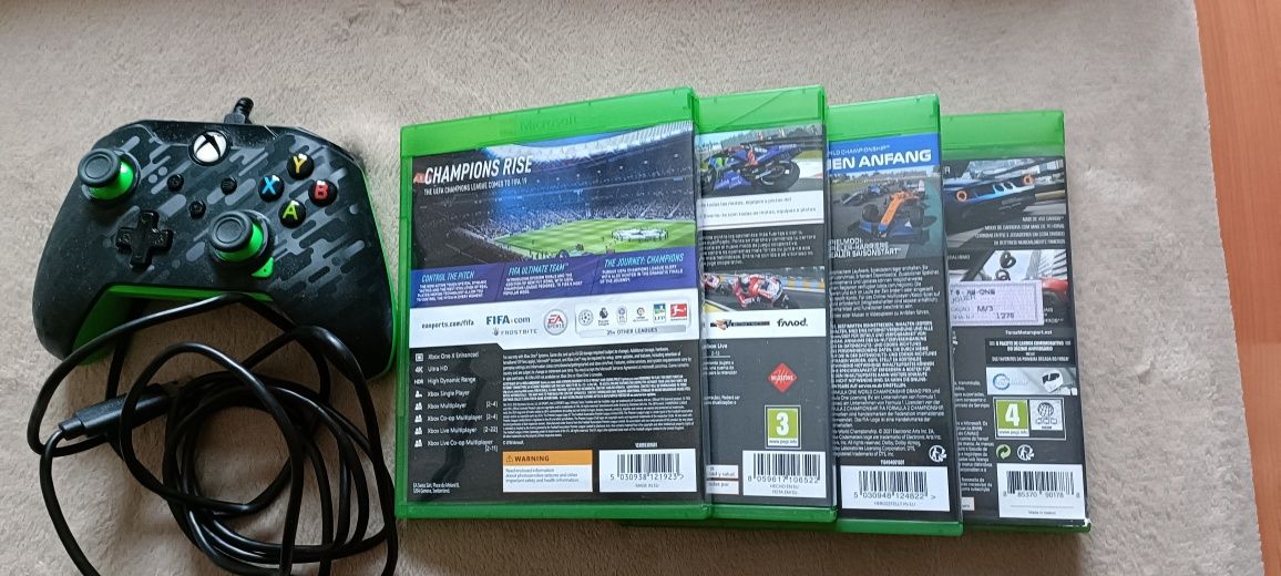 Vendo XBOX ONE estado de Novo ainda na garantia