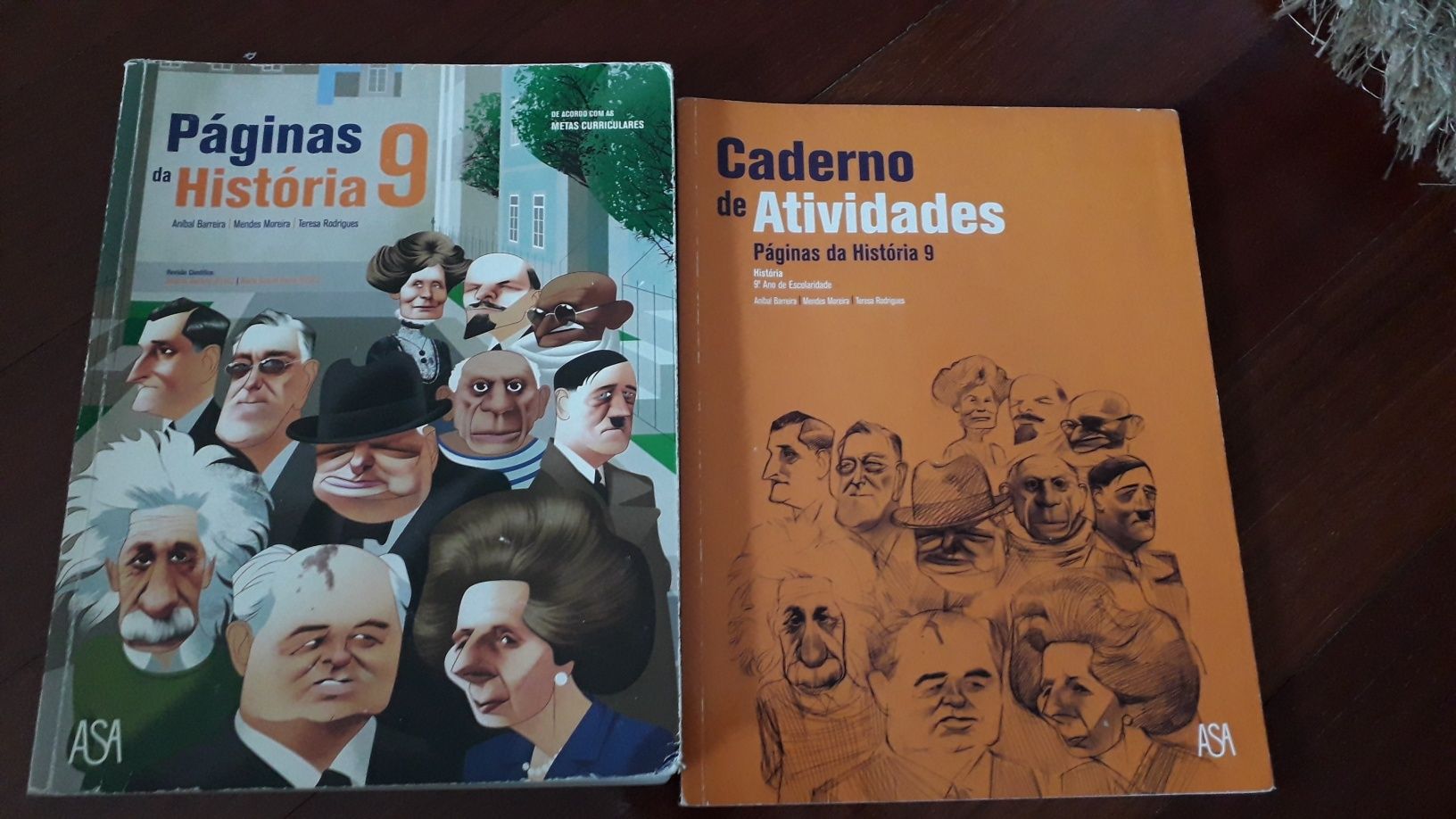 "Páginas da História 9" - Manual+Caderno atividades (Como novo)