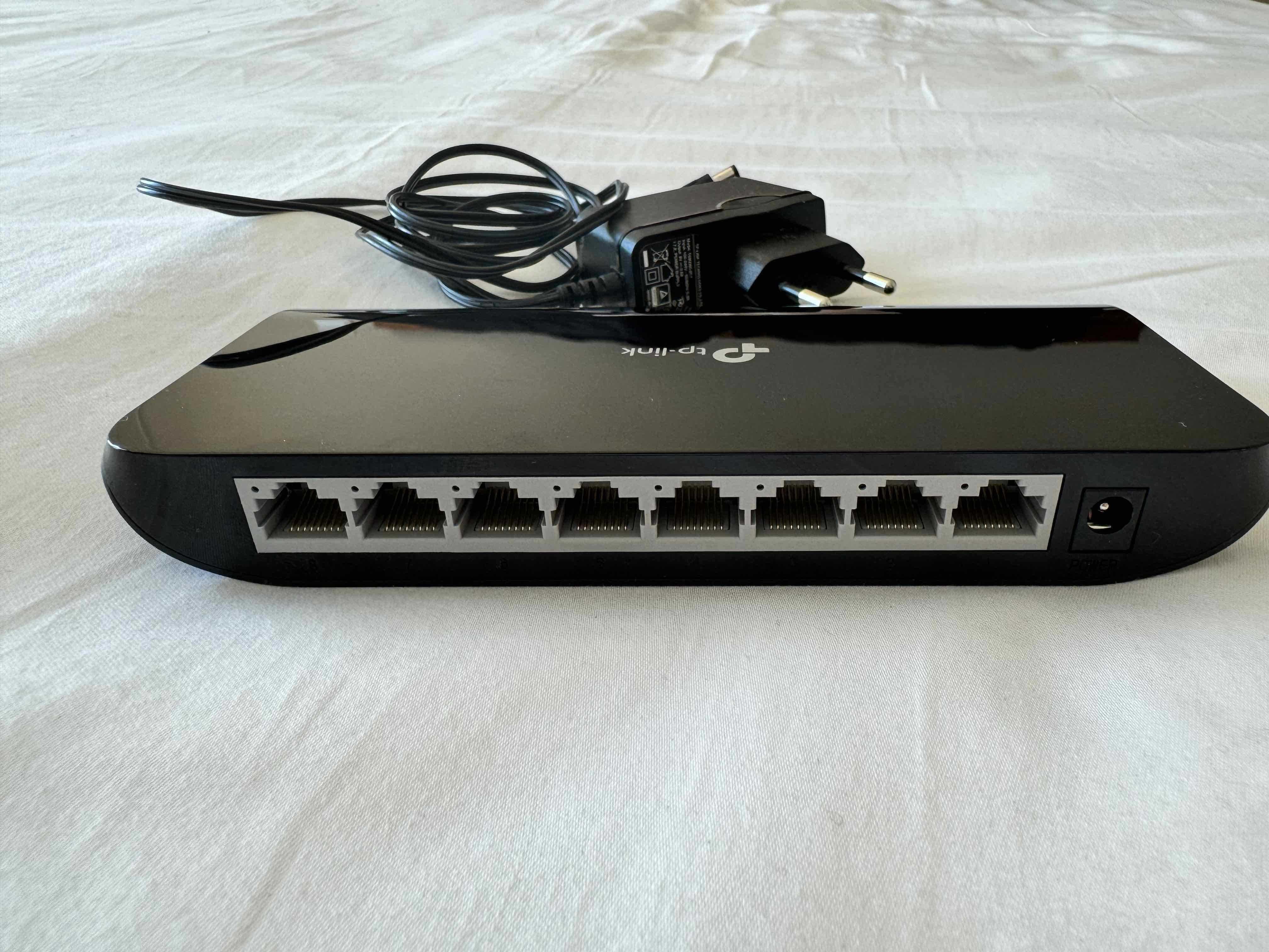 Switch TP-LINK TL-SG1008D