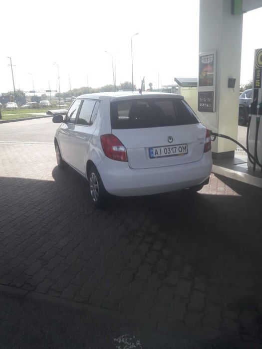 Продам Skoda Fabia 2011 года выпуска