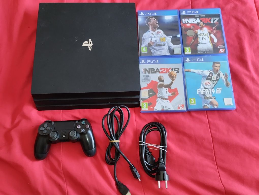 PlayStation 4 pro 1tb