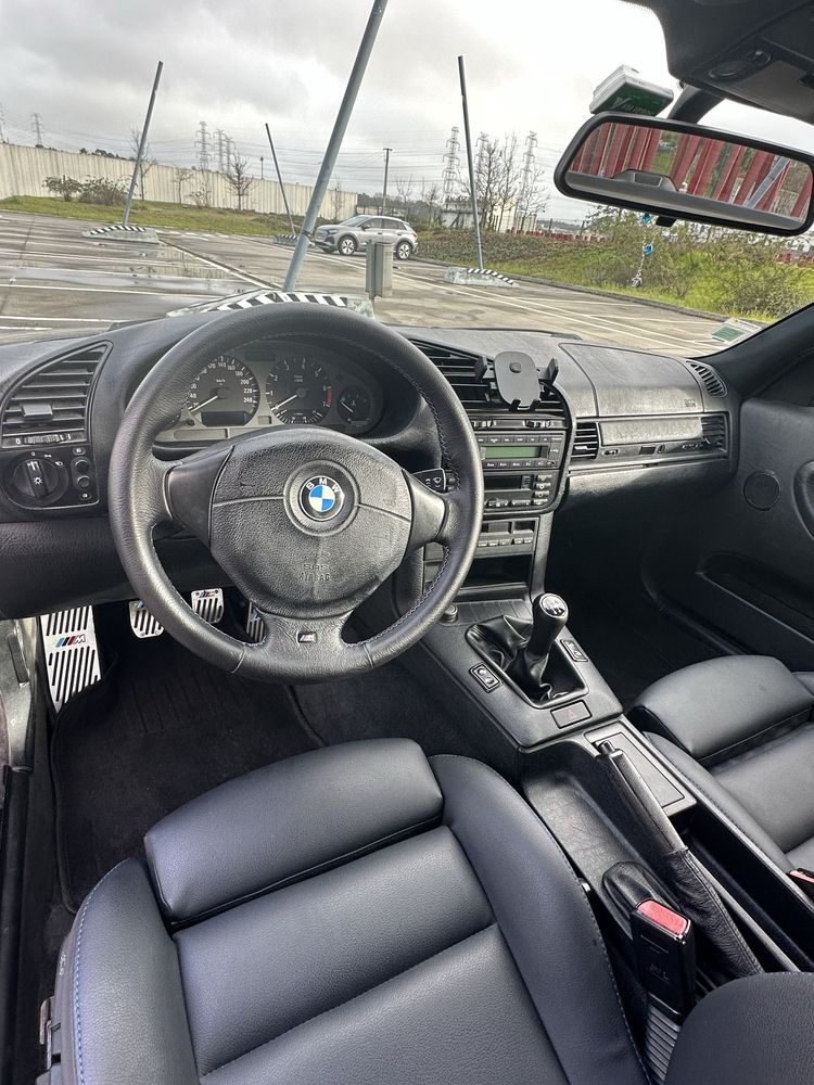 BMW E36 Coupé Pack M (Origem) - Uma peça de coleção