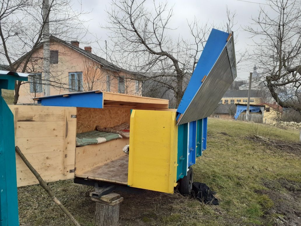 Продам пасіку, павільйон, бджолопавільйон, вулики на прицепі