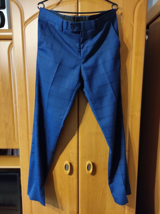 Sprzedam garnitur w kratę 182cm