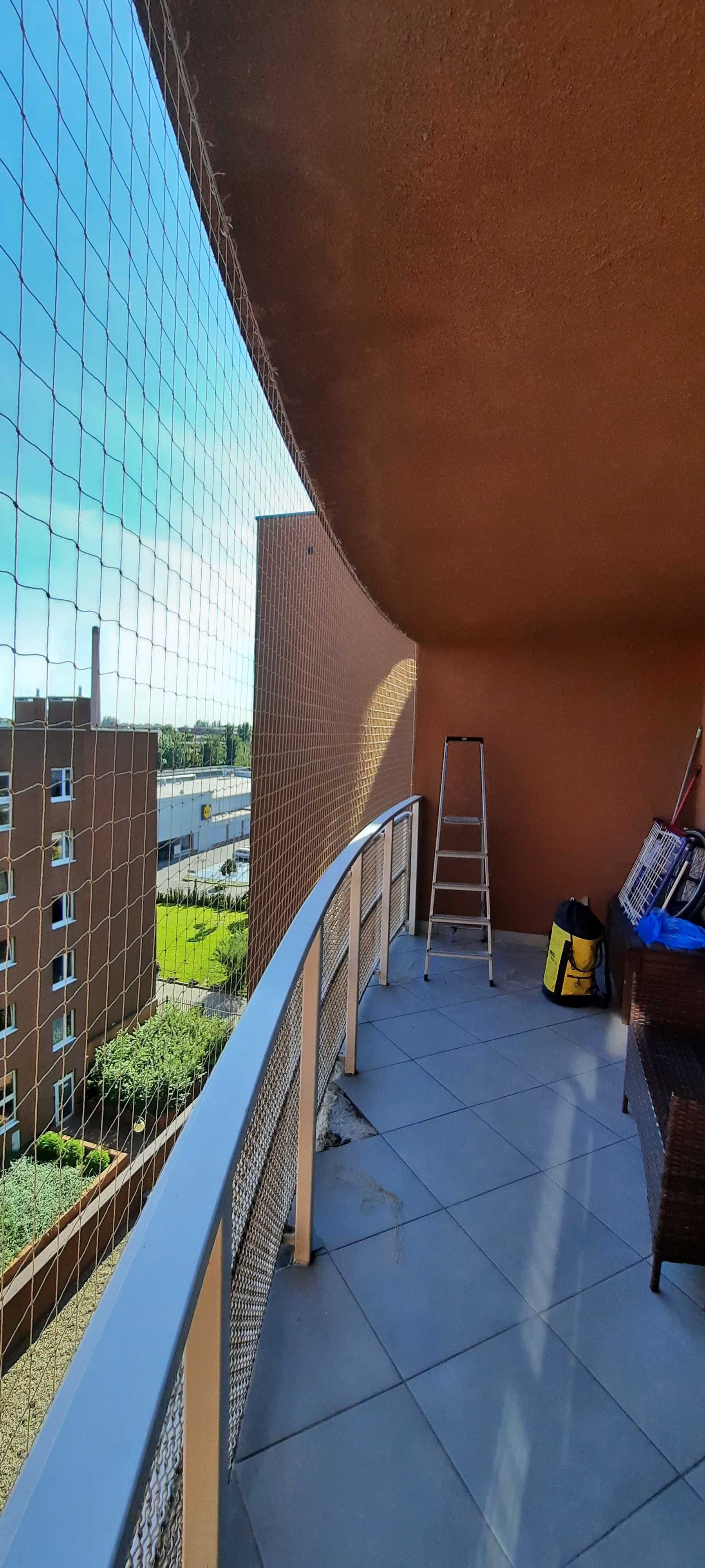 Montaż siatki na balkon dla kota przeciw gołębiom Sprzątanie balkonów