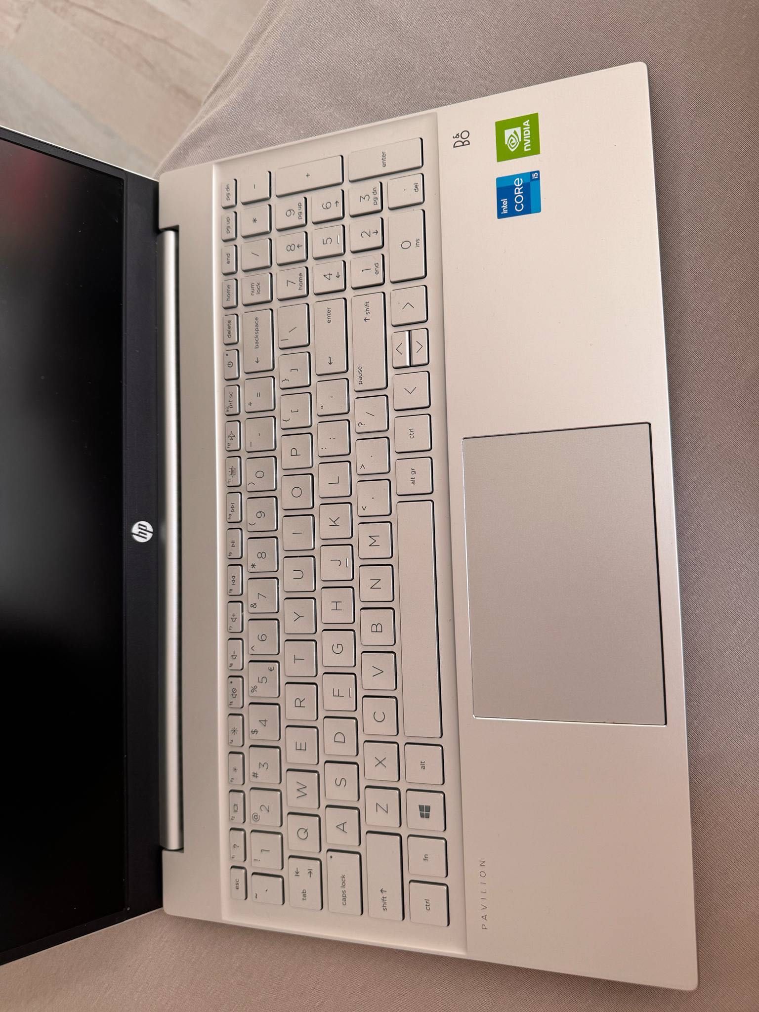 HP Pavilion 15 i5-1135G7/8GB/512/Win10 MX350 Silver