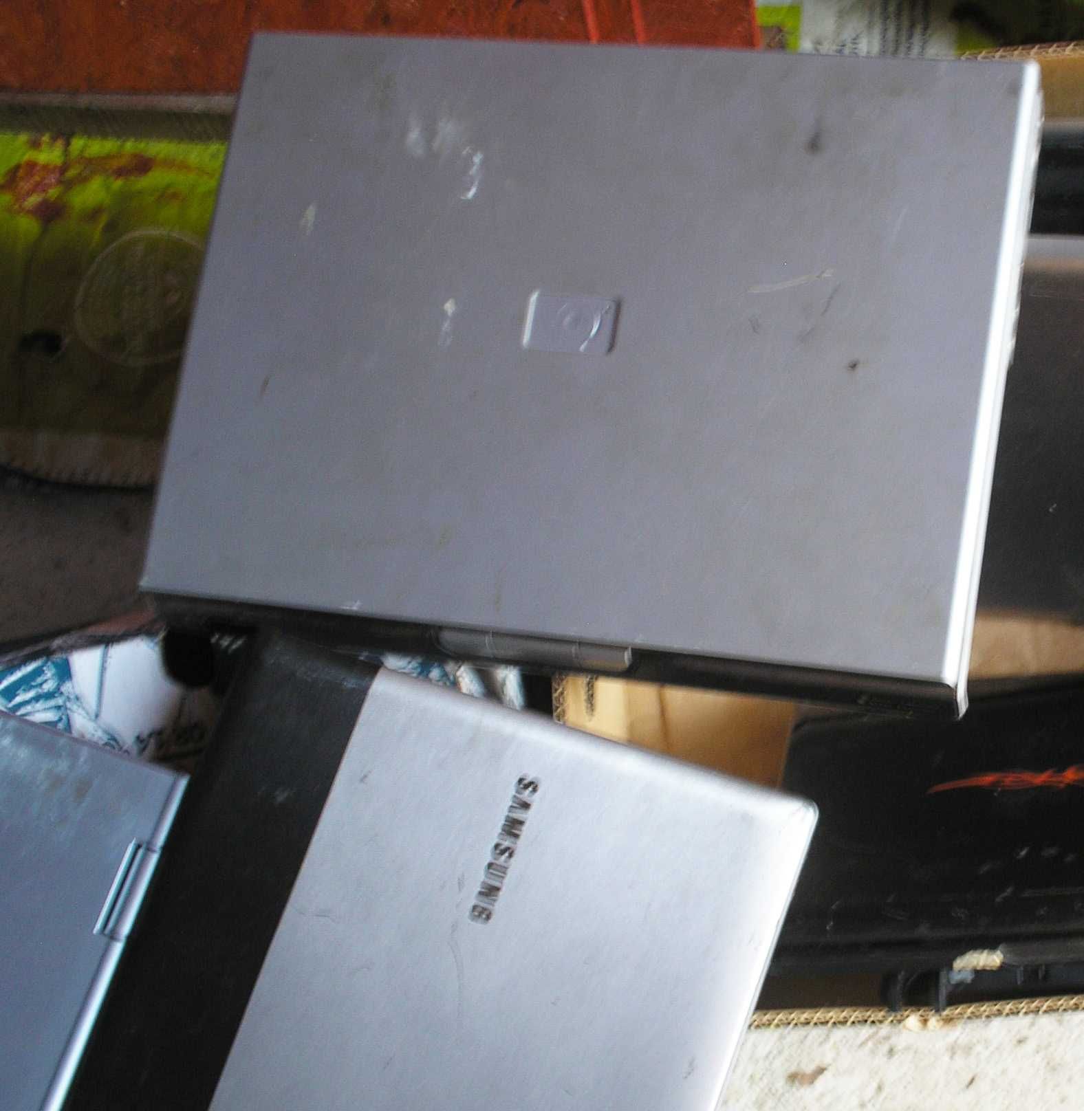 Zdekompletowane laptopy 6 sztuk, uszkodzone