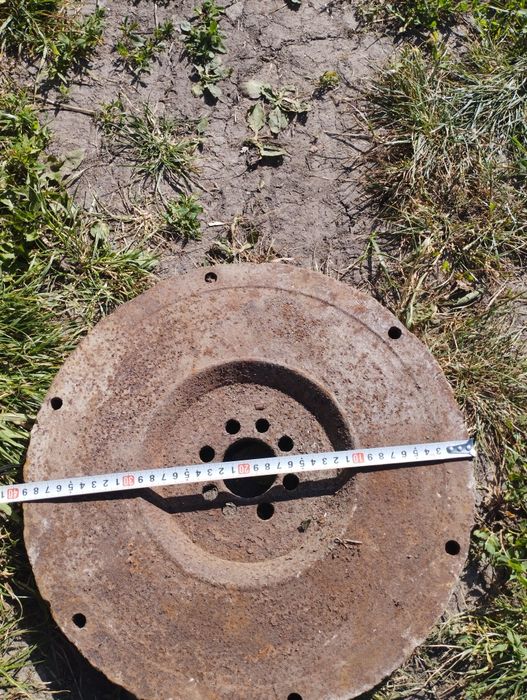 Маховик діаметром 40см