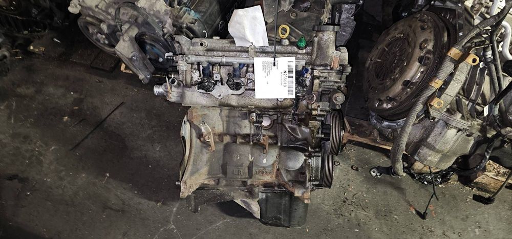 SILNIK SŁUPEK TOYOTA YARIS 1.0 E1S-P92